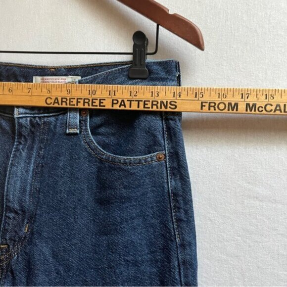 Levi's High Rise Moms Dark Blue Denim Jeans Sz 26 - Picture 7 of 10